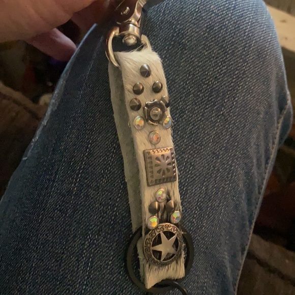 Custom KeyChain - Picture 3 of 4